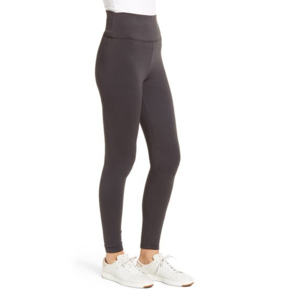 Lou & Grey Essential The Terry Legging - Picture 3 of 6